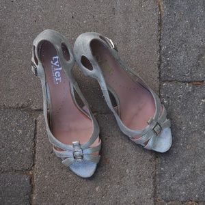 Richard Tyler Shiny Silver Heels